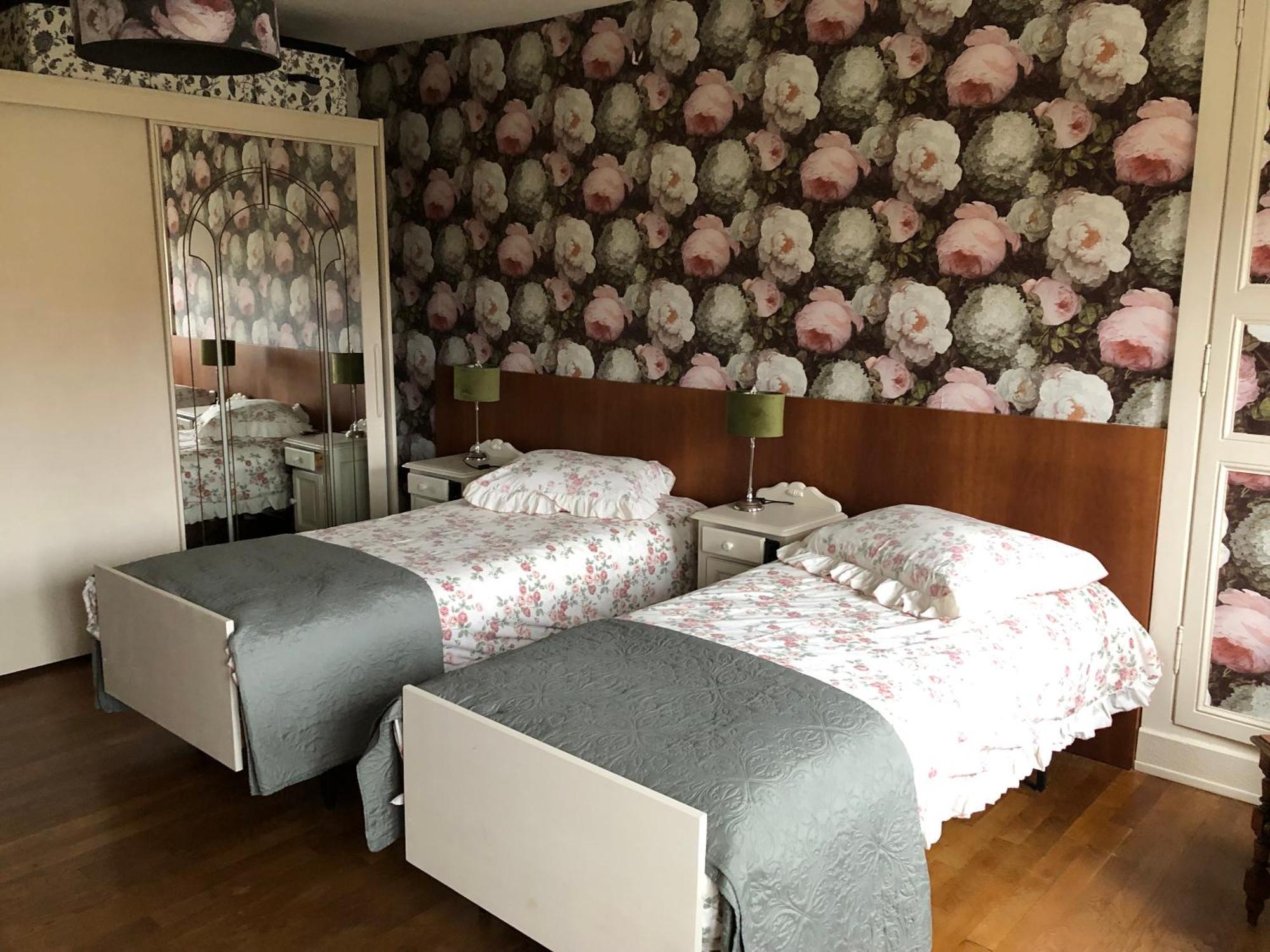 Le Voyageur Bed and Breakfast Saint-Bonnet-Tronçais Eksteriør billede