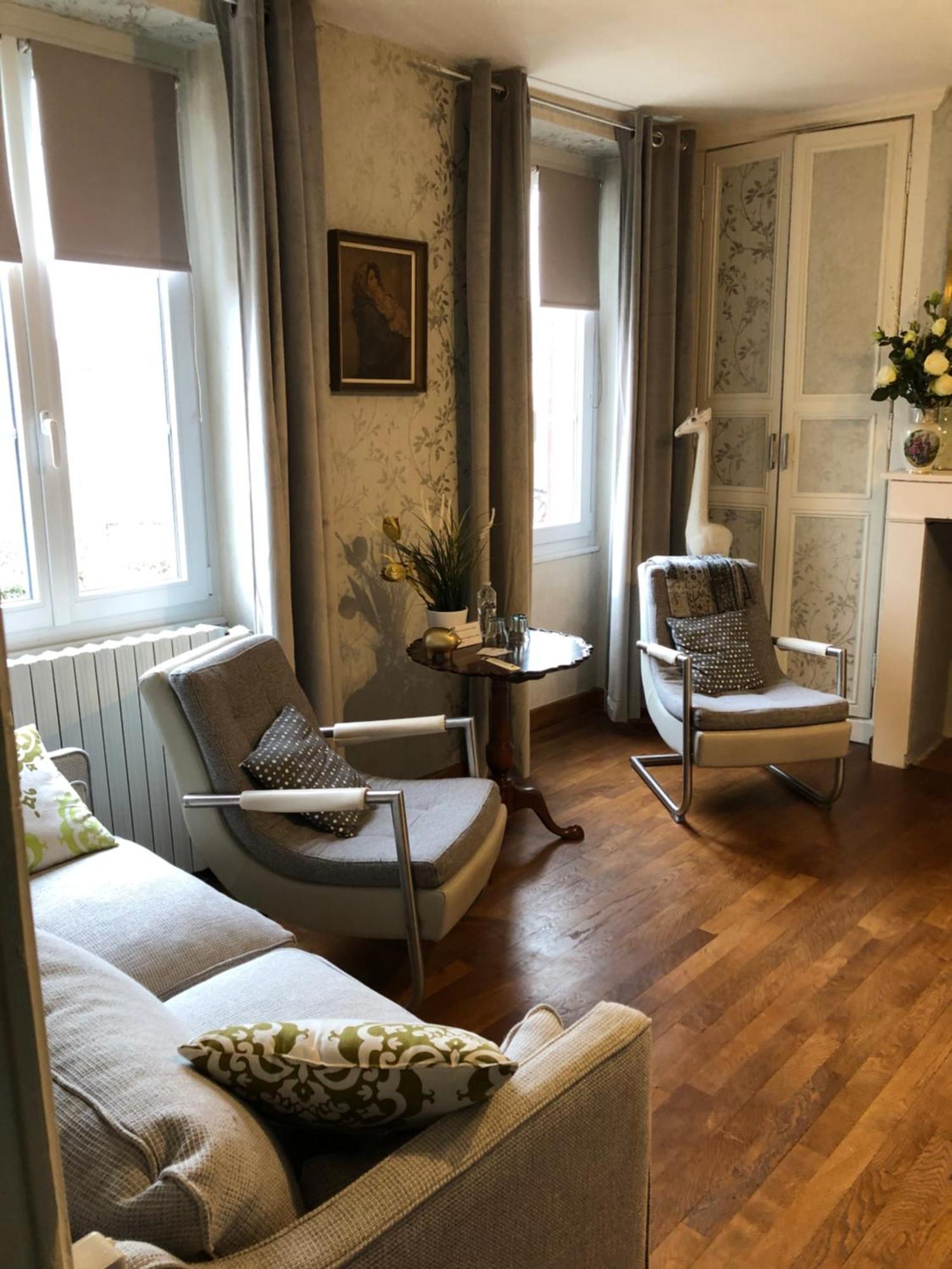 Le Voyageur Bed and Breakfast Saint-Bonnet-Tronçais Eksteriør billede